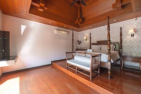Generous 6BR Balinese Pool Villa Sophia