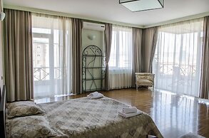 Terrace House Tbilisi