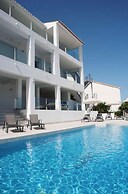 Luxury villa with heated pool