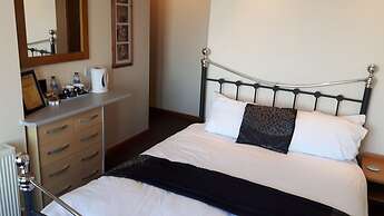 The Hotel Fame