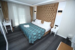 Grand Silay Hotel