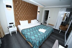 Grand Silay Hotel