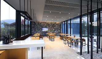 The Rock Hotel