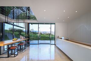 The Rock Hotel