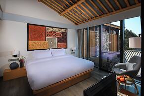 The Rock Hotel