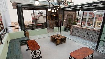Halley Hostel