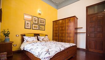 Halley Hostel