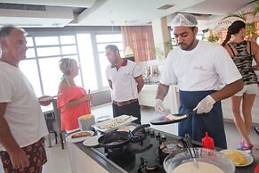 Manolya Hotel