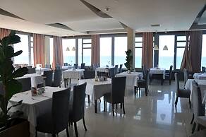 Manolya Hotel