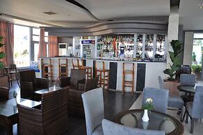 Manolya Hotel