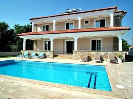 Villa Kubra