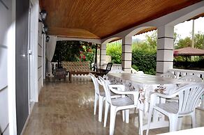 Villa Aleyna
