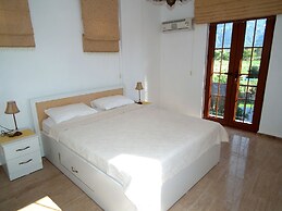 Iris Villa