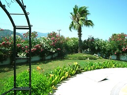 Iris Villa