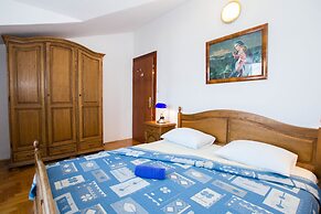 Apartments Marina