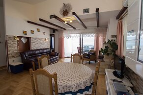 Apartments Marina