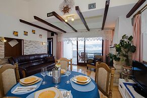 Apartments Marina