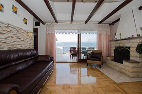 Apartments Marina