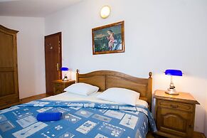 Apartments Marina