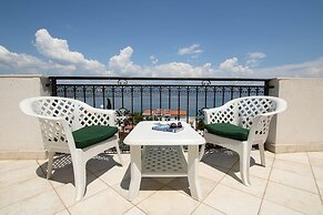 Apartments Marina