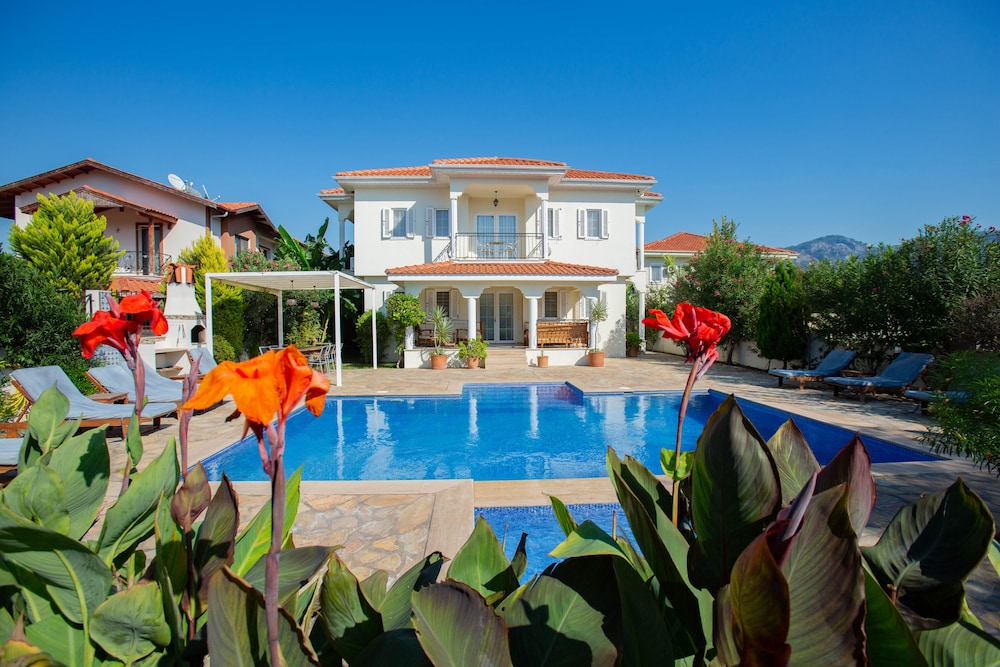 Villa Menekse
