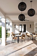 Arambrook Boutique Hotel