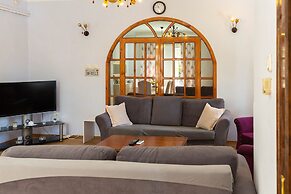 Villa Akinci