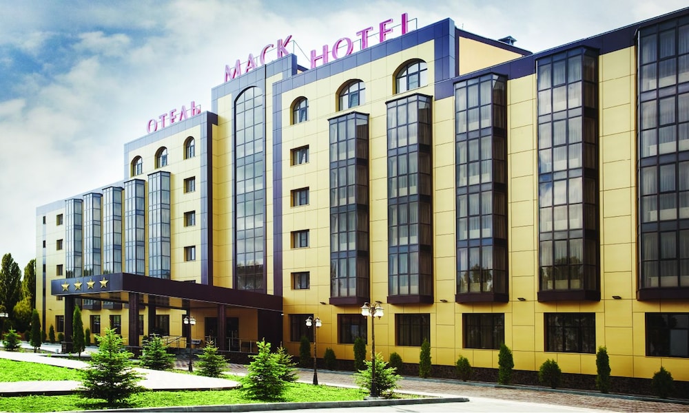 Business Hotel Mask