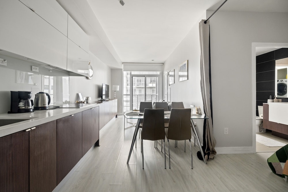 Elegant Downtown Apartments