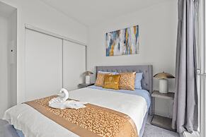 Elegant Downtown Apartments