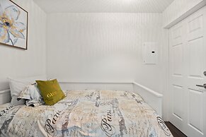 Elegant Downtown Apartments