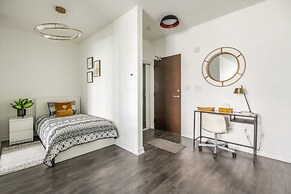 Elegant Downtown Apartments