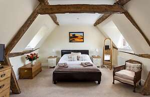 The Bantam Tea Rooms & Guest House