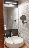 Ares Aparthotel