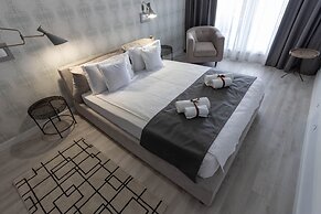 Ares Aparthotel