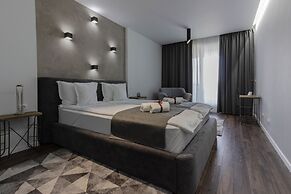 Ares Aparthotel