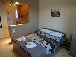 Nostos Apartments
