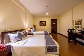 Baly Hotel