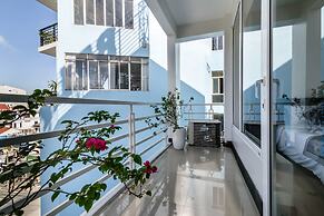 Baly Hotel
