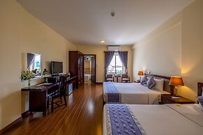 Baly Hotel