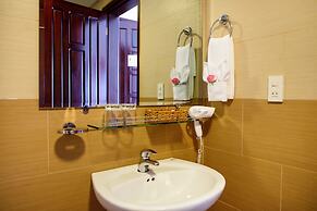 Baly Hotel