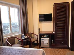 Baly Hotel