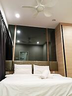Mansion One 2 Bedroom Apartment