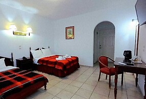 Dolphin Hotel