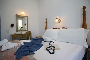 Dolphin Hotel