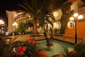 Dolphin Hotel