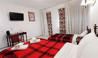 Dolphin Hotel