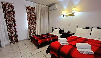Dolphin Hotel