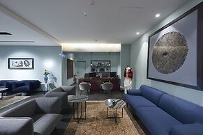 M Suite Hotel