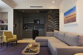 M Suite Hotel